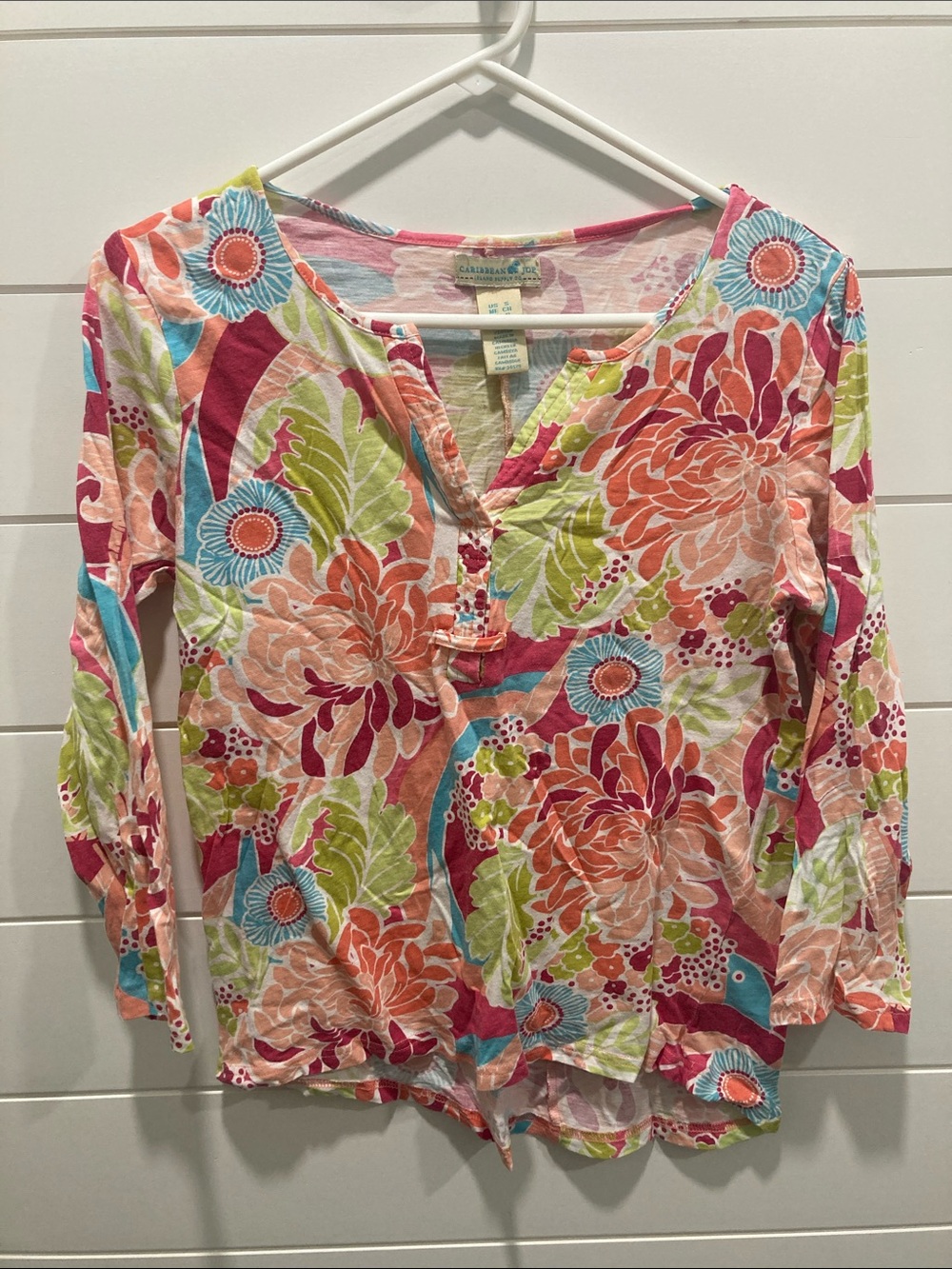 Casual Floral V-Neck Women’s Top - Multicolor